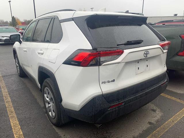 2021 toyota rav4 le