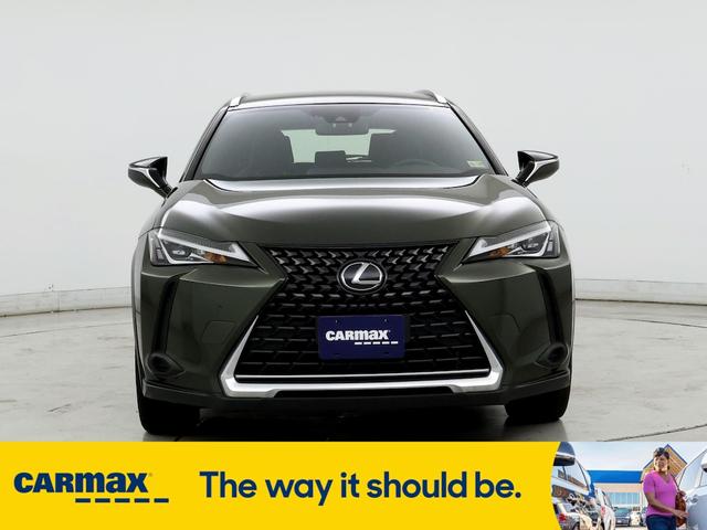 2022 lexus ux 200