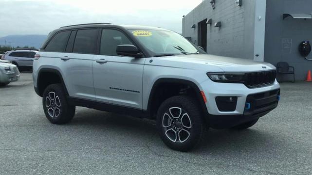 2023 jeep grand cherokee 4xe trailhawk