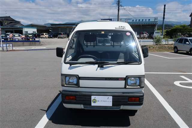suzuki carry truck 4wd!!  it helps farm work and fishery, transport of luggage