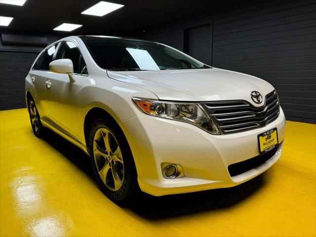 2011 toyota venza base