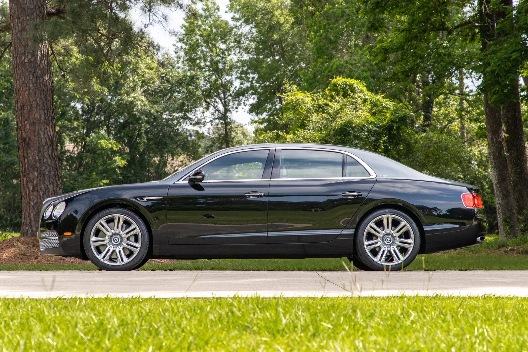 bentley flying spur