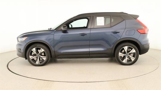 2022 Volvo XC40