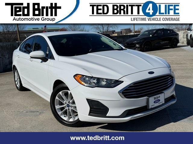 2020 ford fusion se