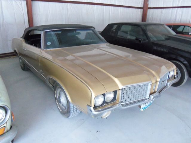1972 oldsmobile cutlass convertible,barn find,442