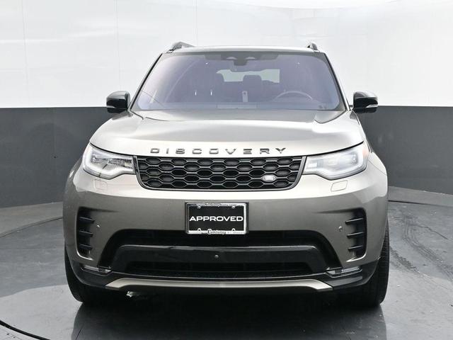 2022 land rover discovery p300 r-dynamic s