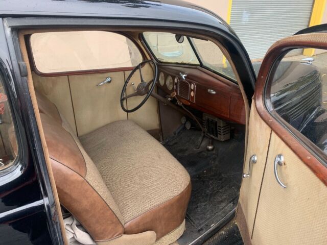 1938 ford 2 door sedan 51k miles rare v8 60 all original