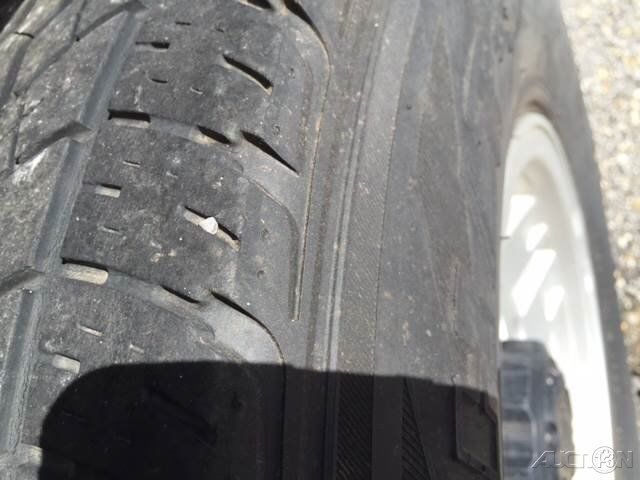 1992 base 4dr suv used 4l i6 automatic suv