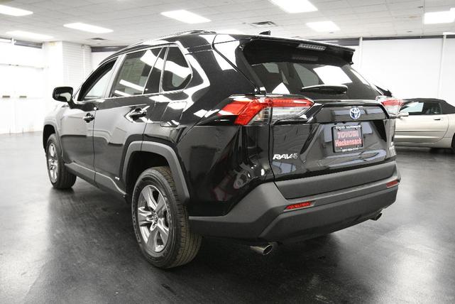 2024 toyota rav4 hybrid le