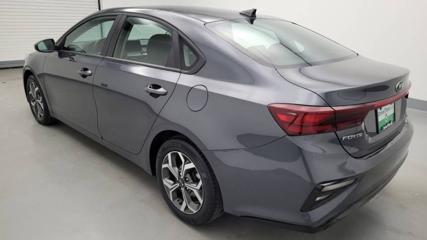 2021 kia forte lxs