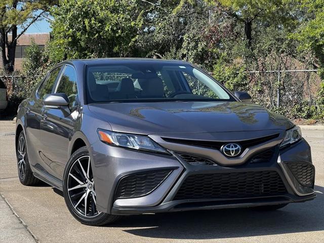 2023 toyota camry se