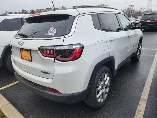 2022 jeep compass latitude lux