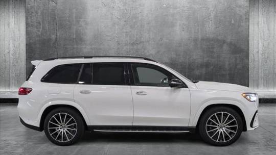 2025 Mercedes-Benz GLS