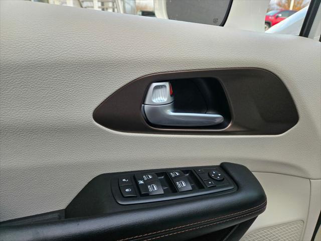 2018 chrysler pacifica touring-l plus