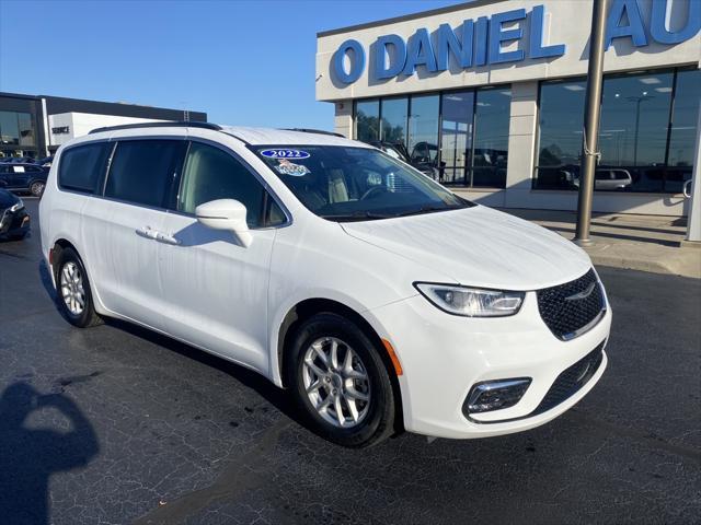 2022 chrysler pacifica touring l