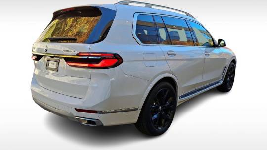 2025 BMW X7