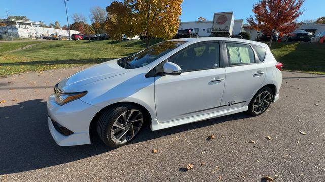 2018 toyota corolla im base