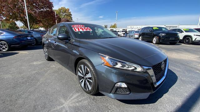 2022 nissan altima 2.5 sv