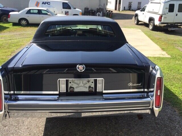 1981 cadillac fleetwood limousine 25,000 miles great shape
