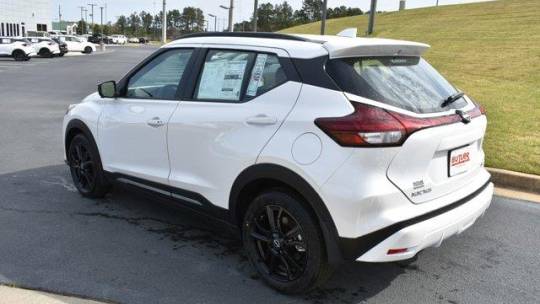2024 Nissan Kicks sr premium package