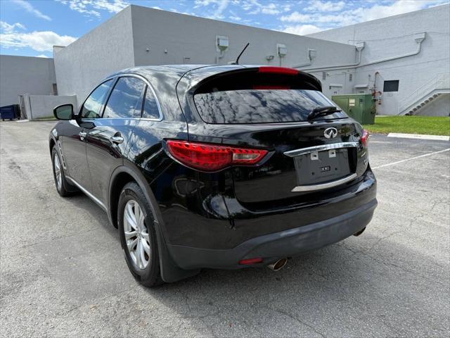 2014 infiniti qx70 base