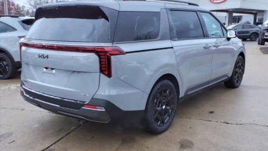 2025 Kia Carnival