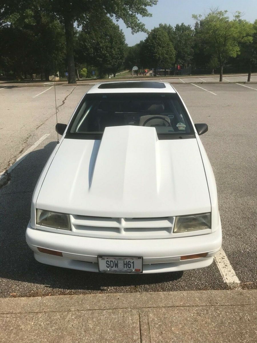 1994 dodge shadow hatchback white rwd automatic es