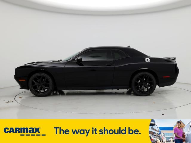 2016 dodge challenger sxt plus