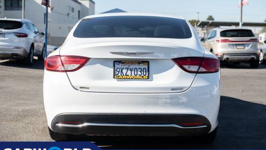 2015 Chrysler 200