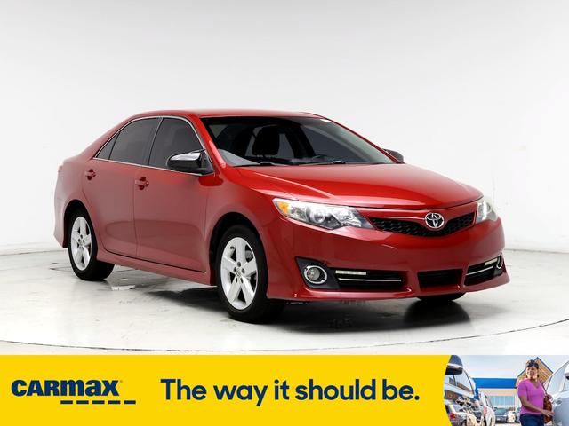 2014 toyota camry se