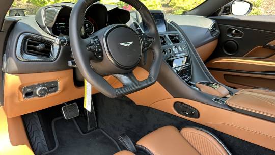 2023 Aston Martin DBS