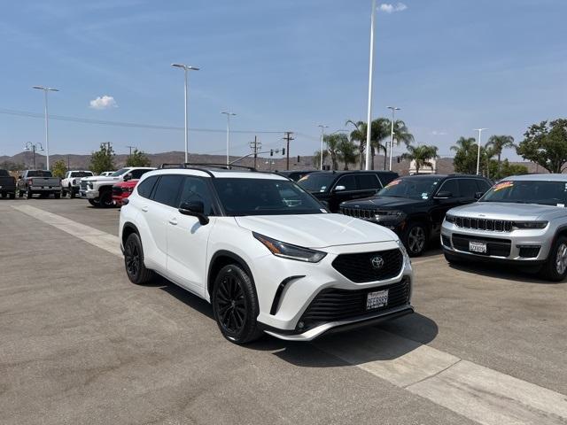 2023 toyota highlander le