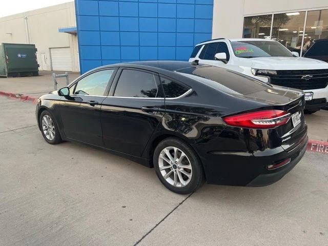2020 ford fusion se