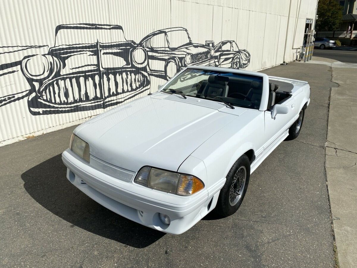 1988 ford mustang-asc/mclaren 22650 miles white convertible