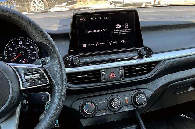 2023 kia forte lxs