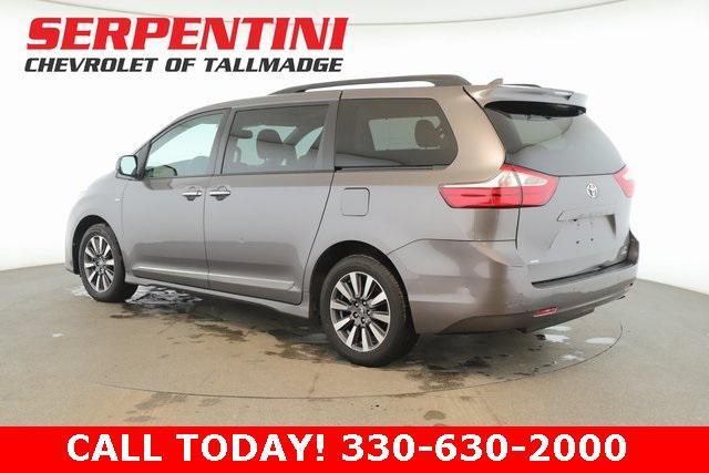2018 toyota sienna xle