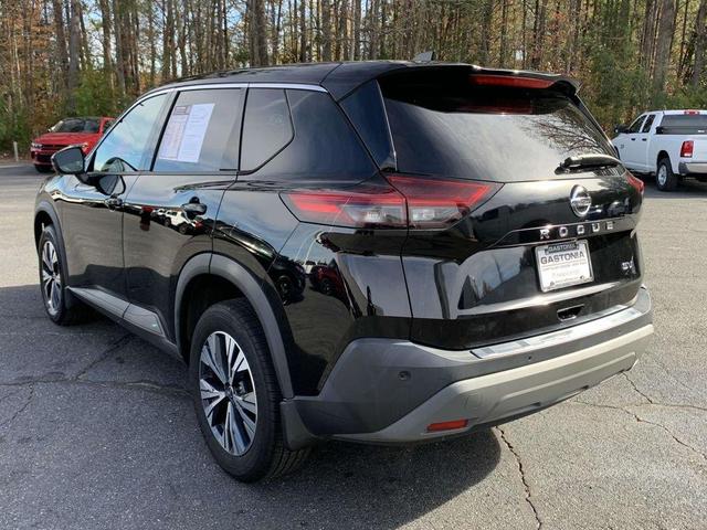 2021 nissan rogue sv