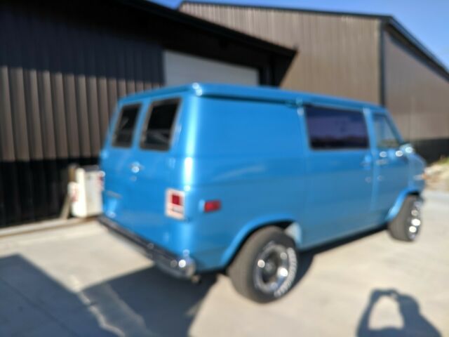 1974 chevy g10 shorty hot rod short van