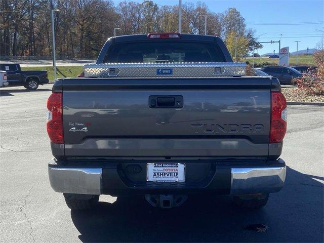 2016 toyota tundra sr5