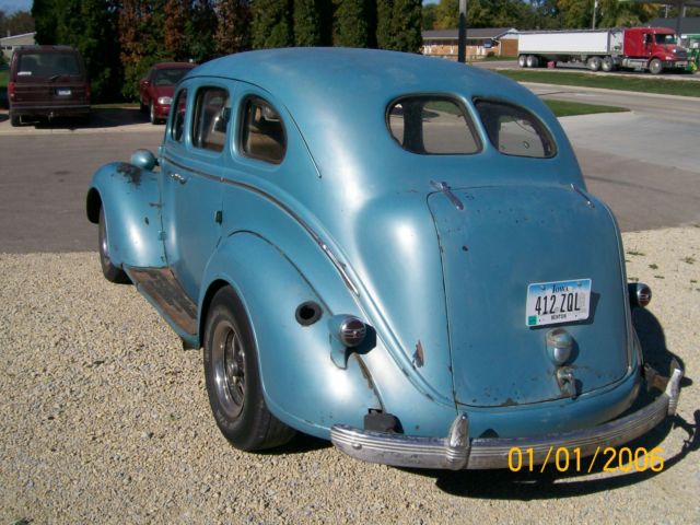 1937 chysler royal