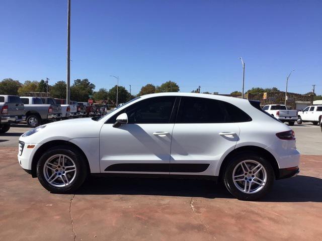 2018 porsche macan base