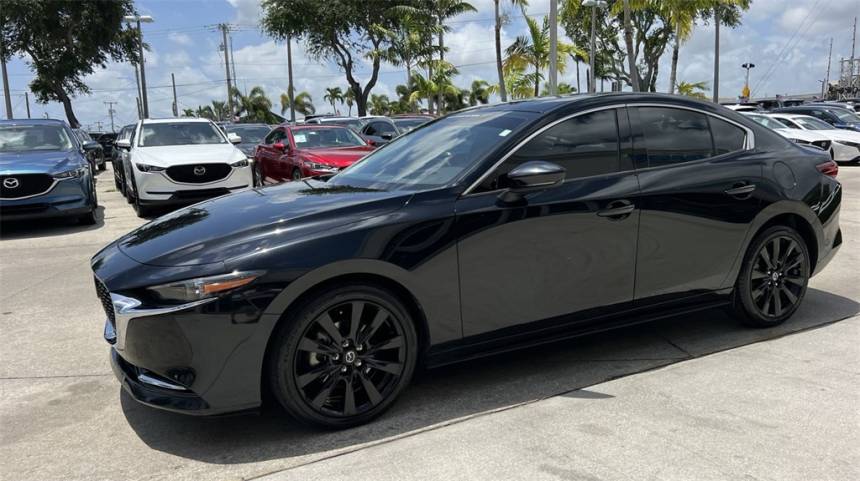 2022 mazda mazda3 sedan premium plus