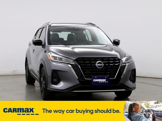 2023 nissan kicks sr