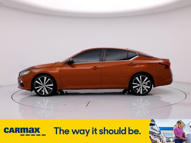2021 nissan altima sr