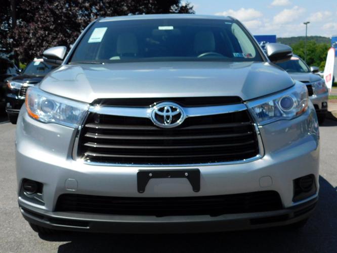 certified 2016 toyota highlander le muncy, pa 17756 for sale in clarkstown, pennsylvania
