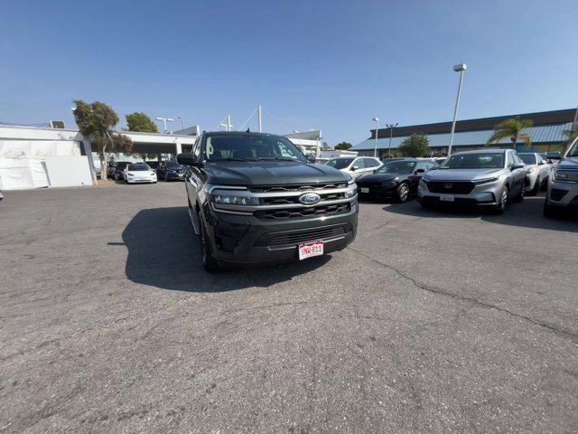 2023 ford expedition xlt