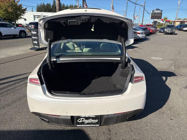 2016 lincoln mkz base