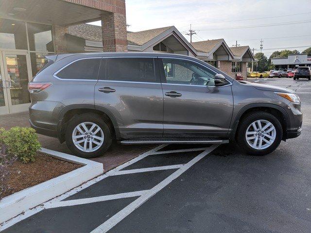 used 2016 toyota highlander fwd le v6 jonesboro, ar 72401 for sale in jonesboro, arkansas