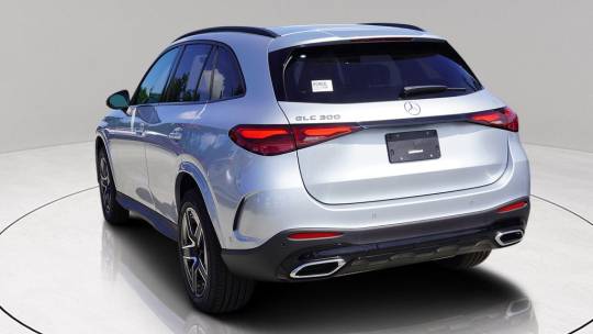 2025 Mercedes-Benz GLC