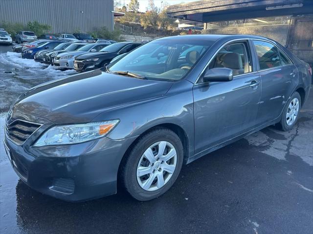 2011 toyota camry le